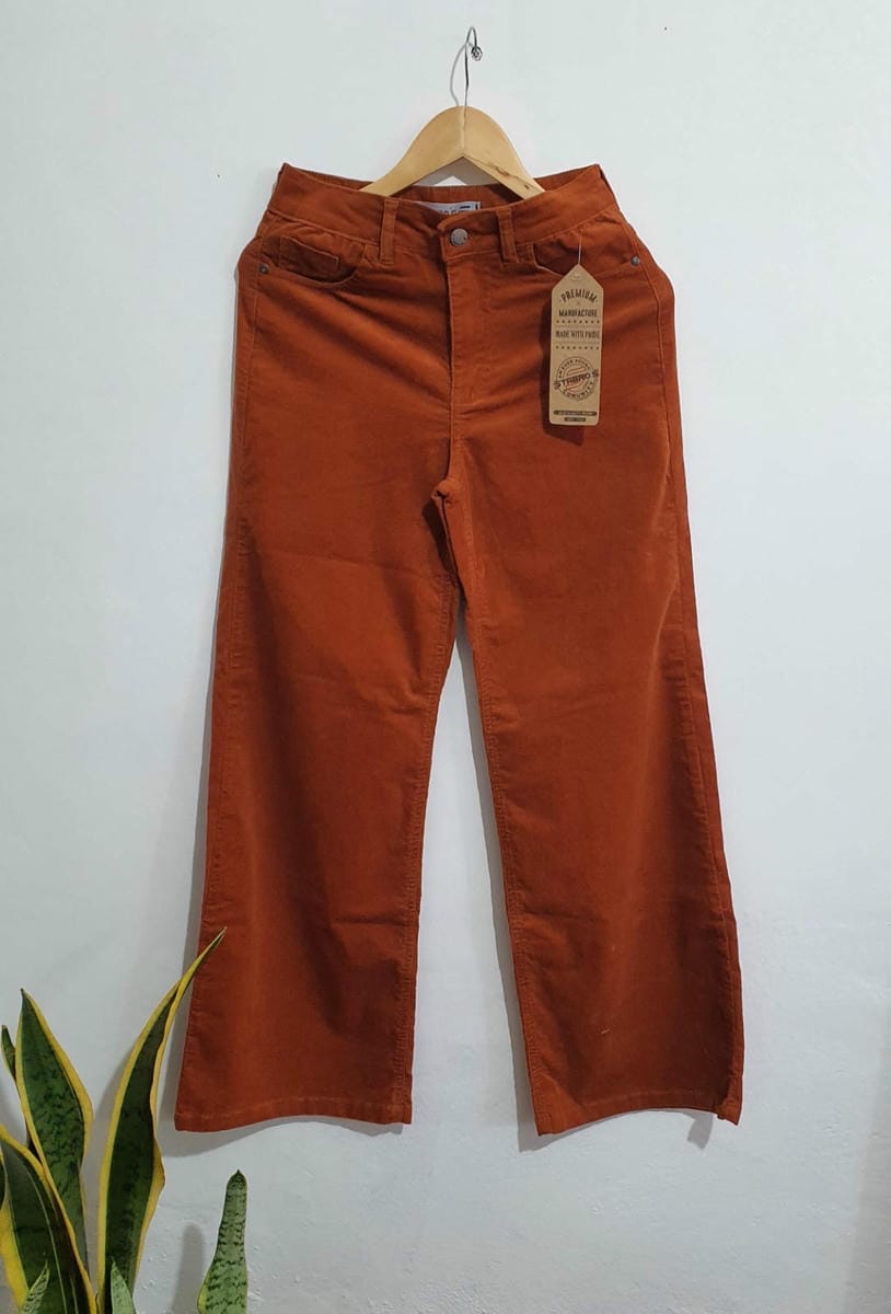 Pantalón en Pana Wide Leg Stabro's