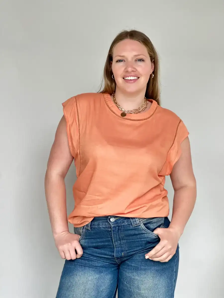 Blusa Suecia con detalles calados