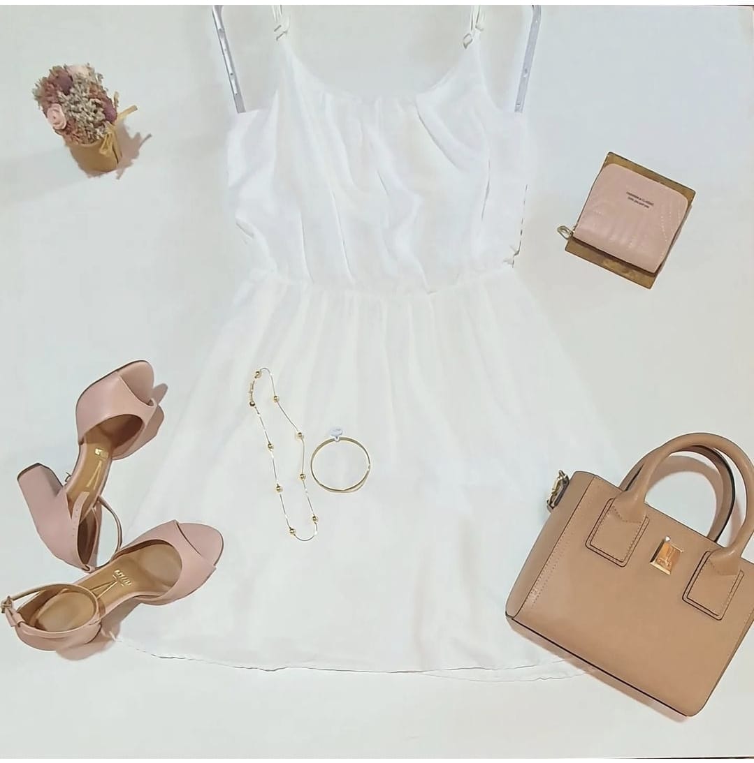 Vestido blanco con detalles