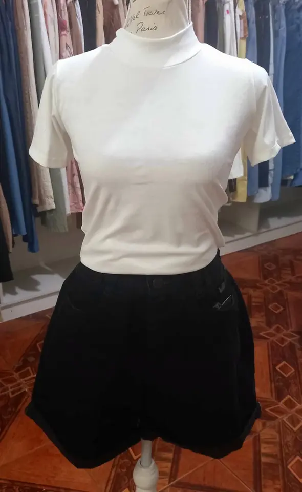 0687/059 blusa crop cuello alto