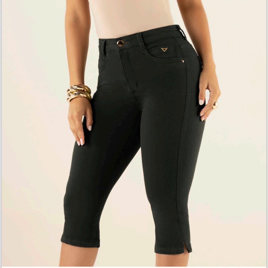 Bermuda Capri Lara