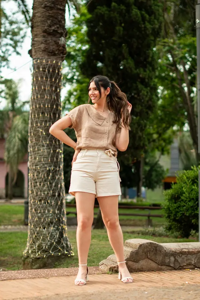 635/0144 Short  Mom