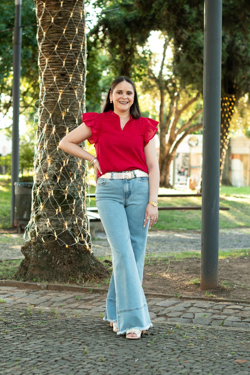 203/063  Bata musculosa con bordado