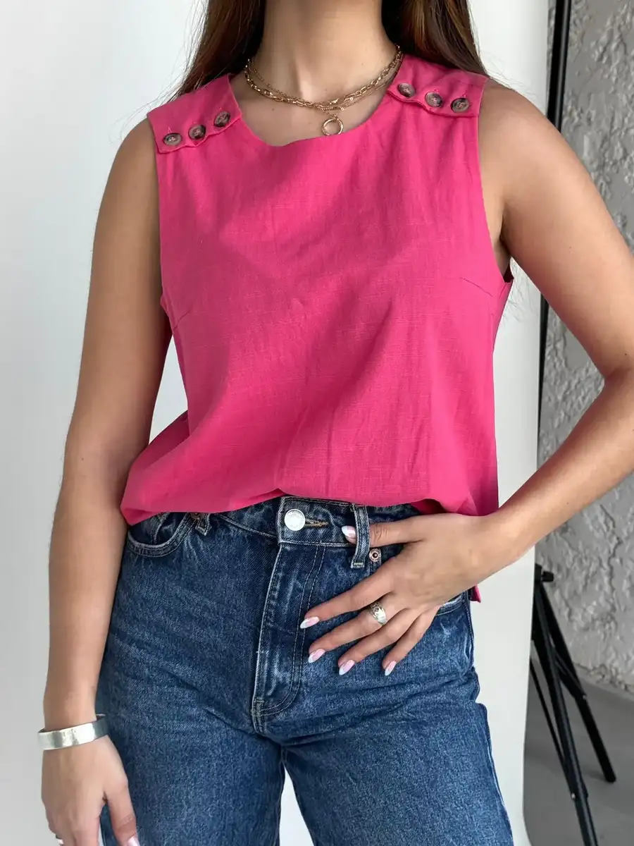 Musculosa en lino 3 botnes