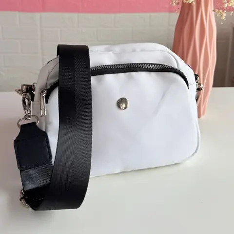 Bandolera en color blanco