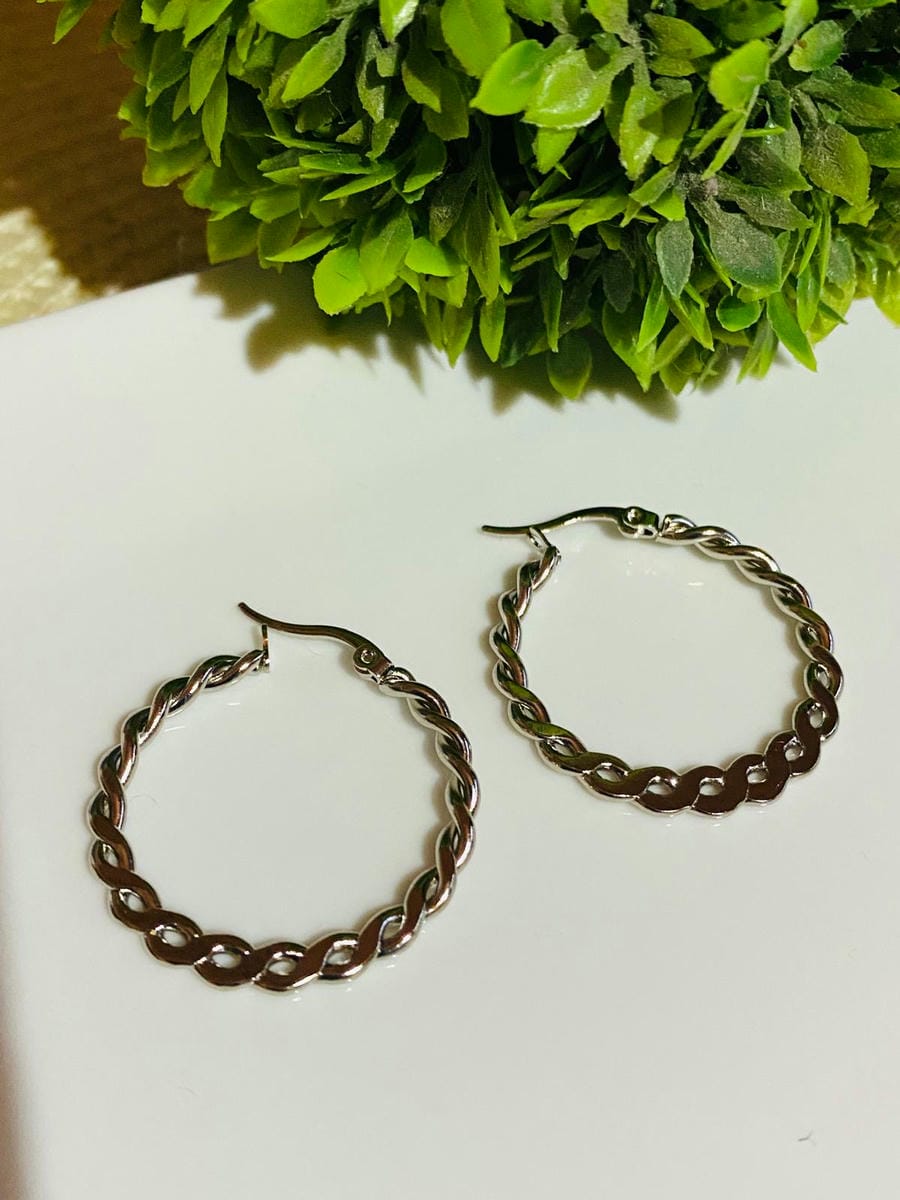 Aros trenzados plateados 3cm