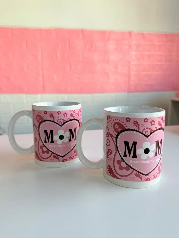 Taza "mom" rosa