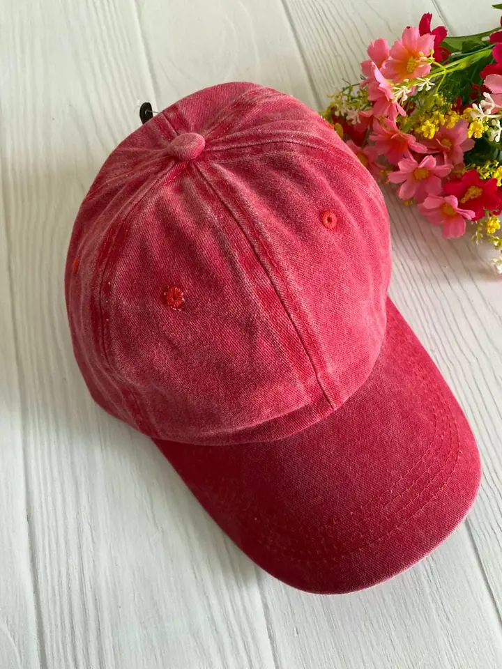 Gorro gaspeado rojo