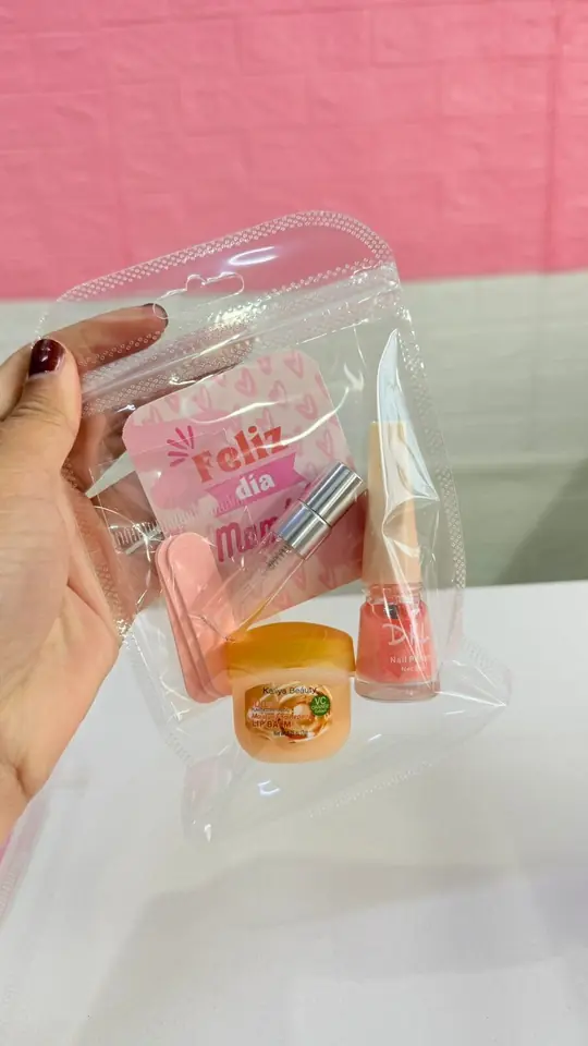 Kit: "Esmalte, bálsamo, perfumero, limas"