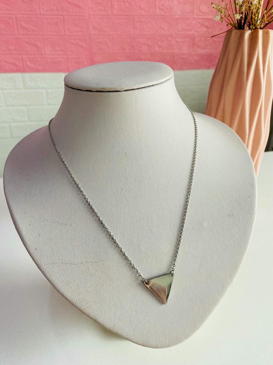 Cadenita con triangular