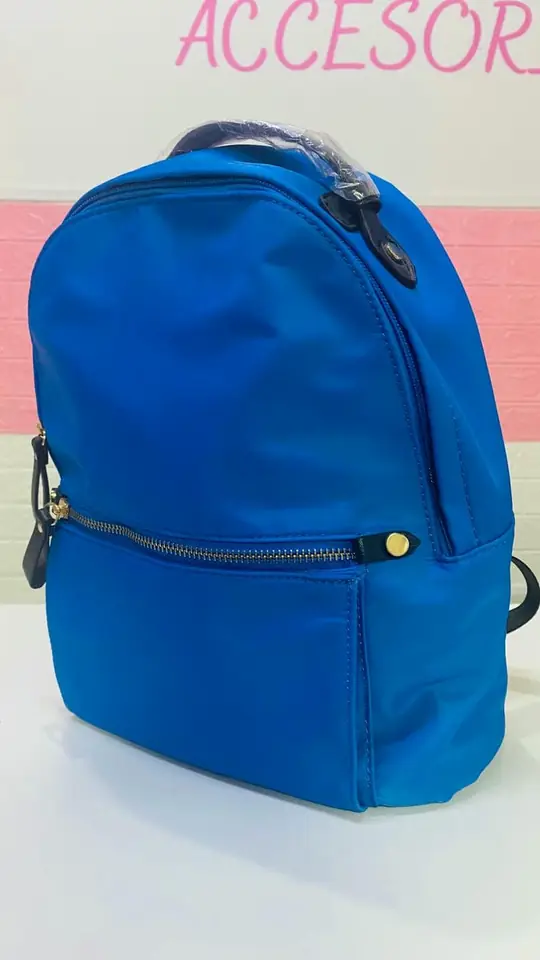 Mochila azul impermeable