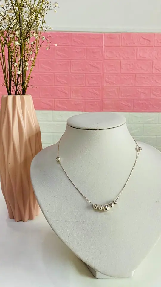 Chocker perlitas sencillas
