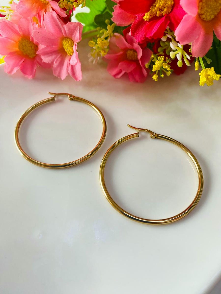 Aros clásicos dorado 4,5cm