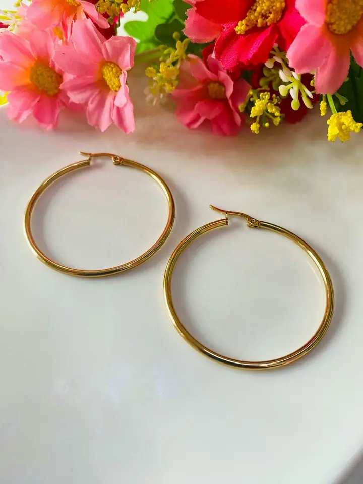 Aros clásicos dorado 4,5cm