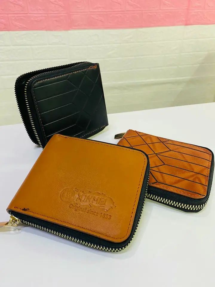 Billetera marron lisa con cierre