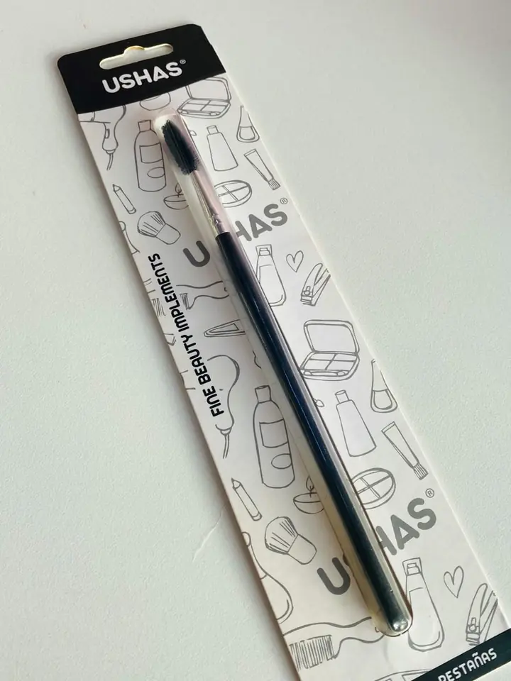 Brocha para cejas