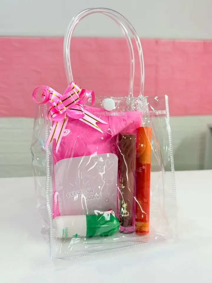Kit bolsita "Labial. gloss y delineador"