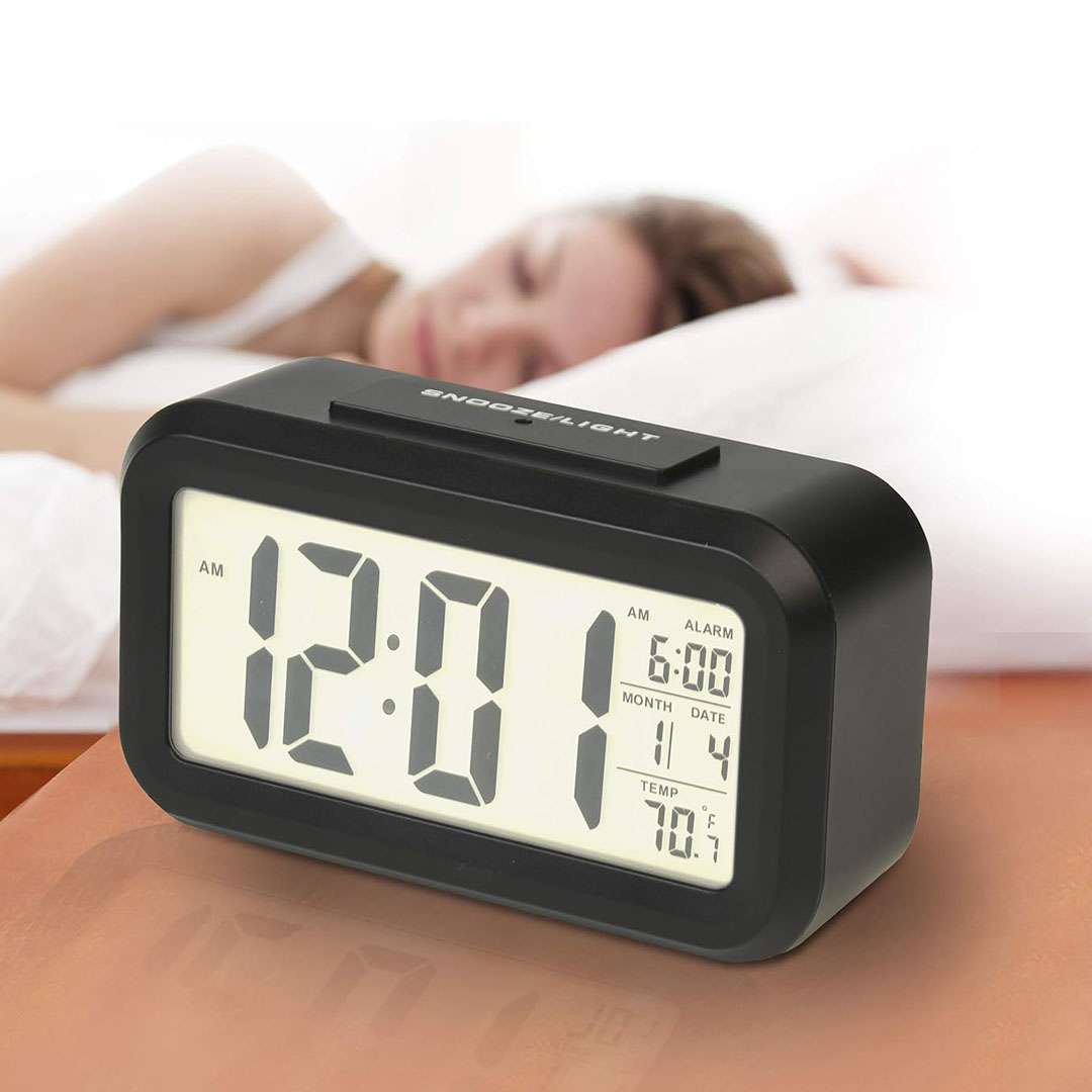 RELOJ DESPERTADOR RECTANGULAR NEGRO