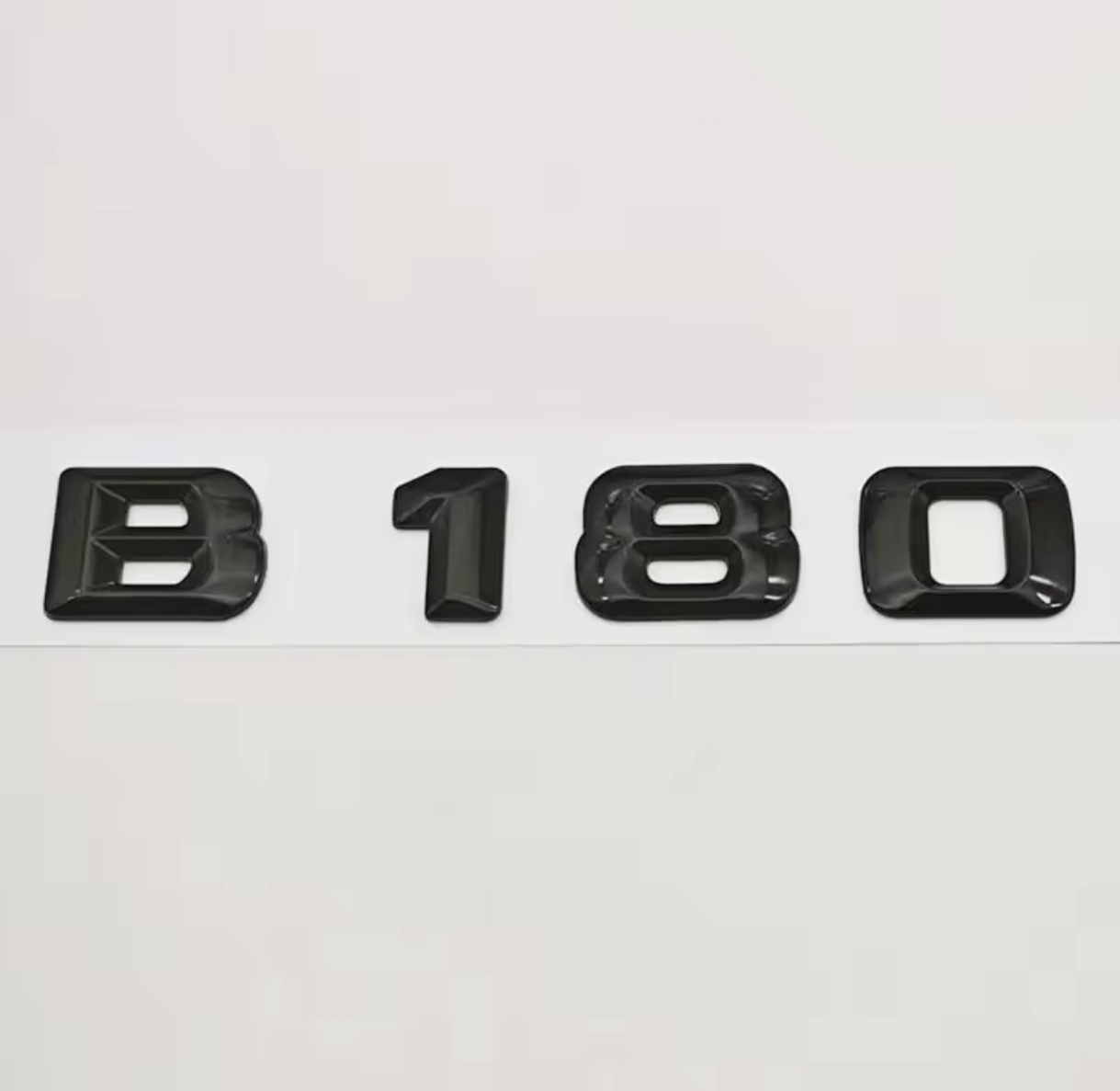 Emblema para Mercedes Benz B180 Black Piano