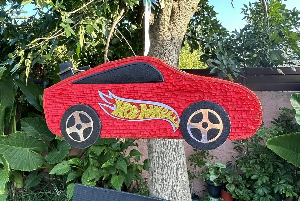 Piñata CARS