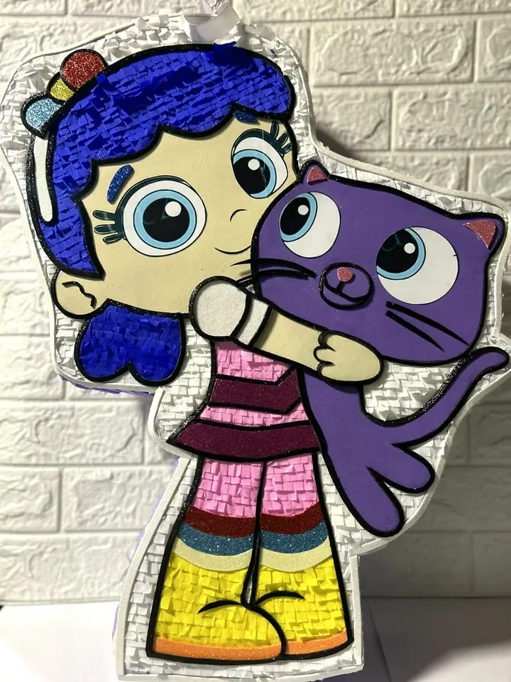 Piñata VERA Y EL REINO ARCOÍRIS