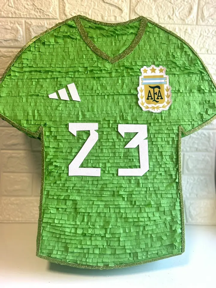 Piñata CAMISETA DIBU MARTINEZ