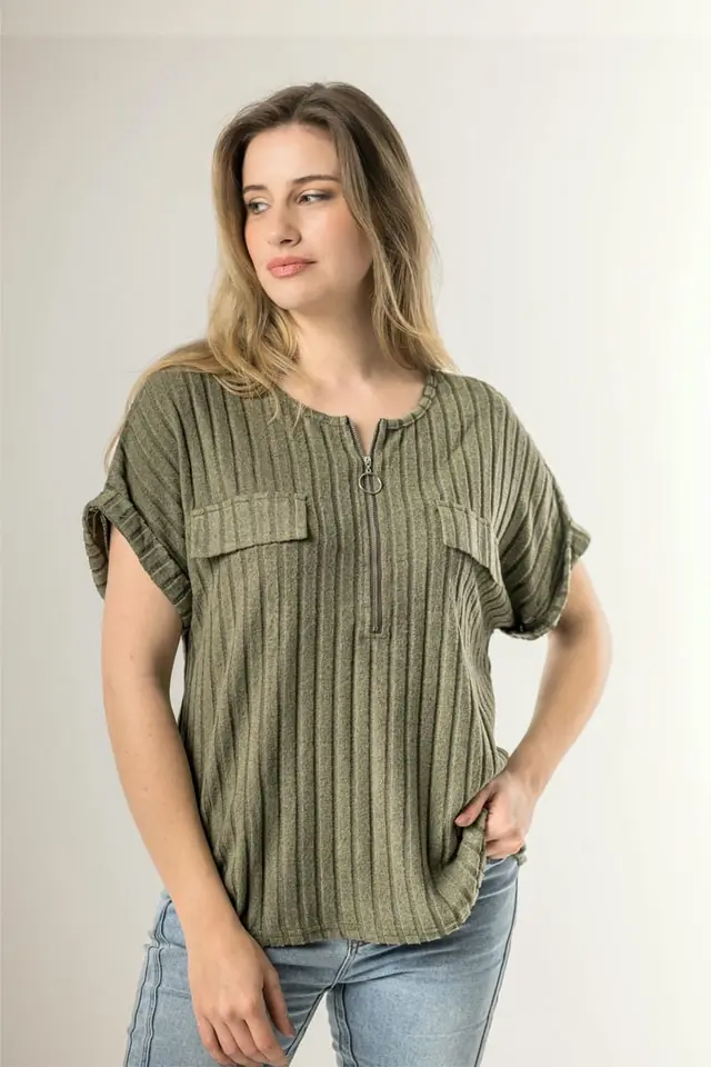 BLUSA C/ CIERRE Y DISEÑO CON BOLSILLOS 8132