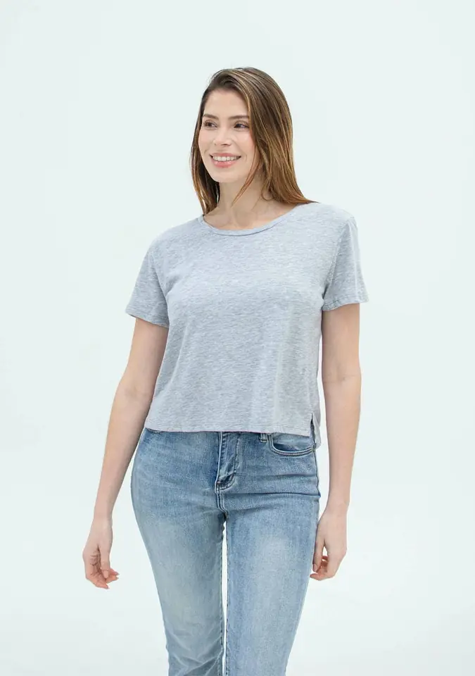 BLUSA A LA BASE 7070