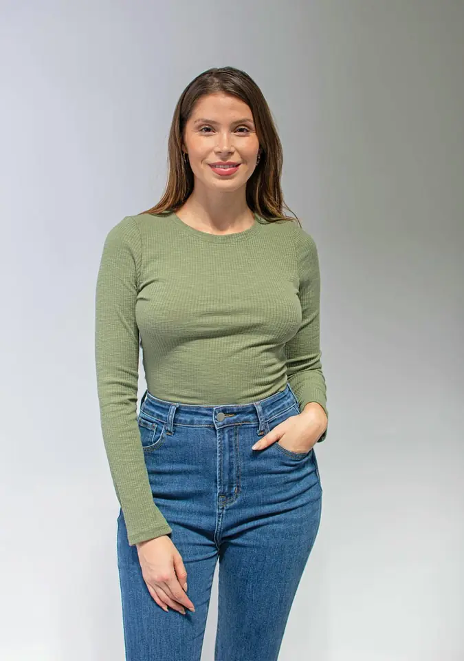 BLUSA A LA BASE 7517