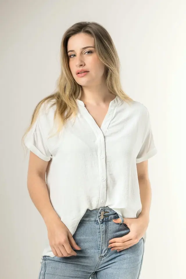 BLUSA C/ BOTONES CUELLO MAO 8109