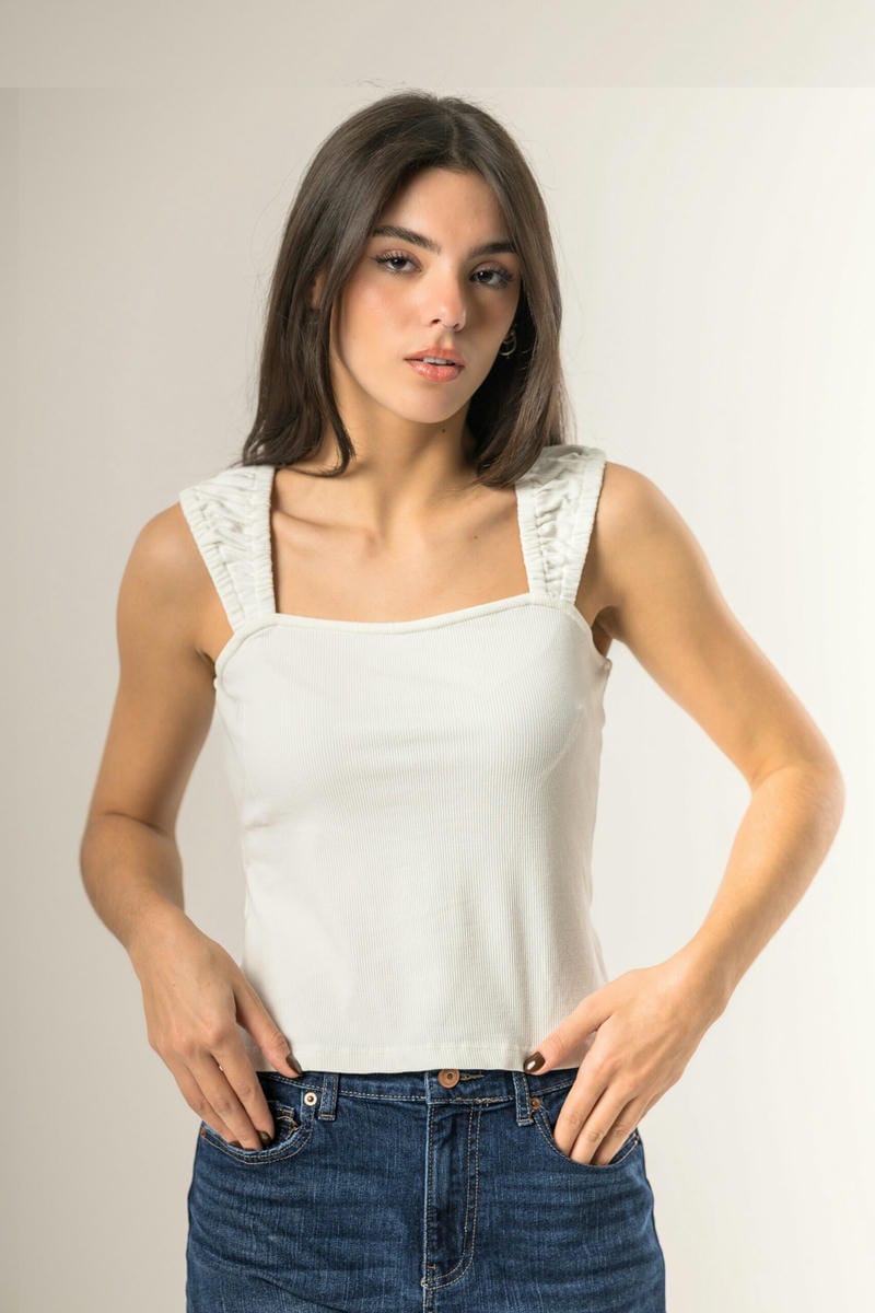 BLUSA CON BRETEL ANCHO 8006