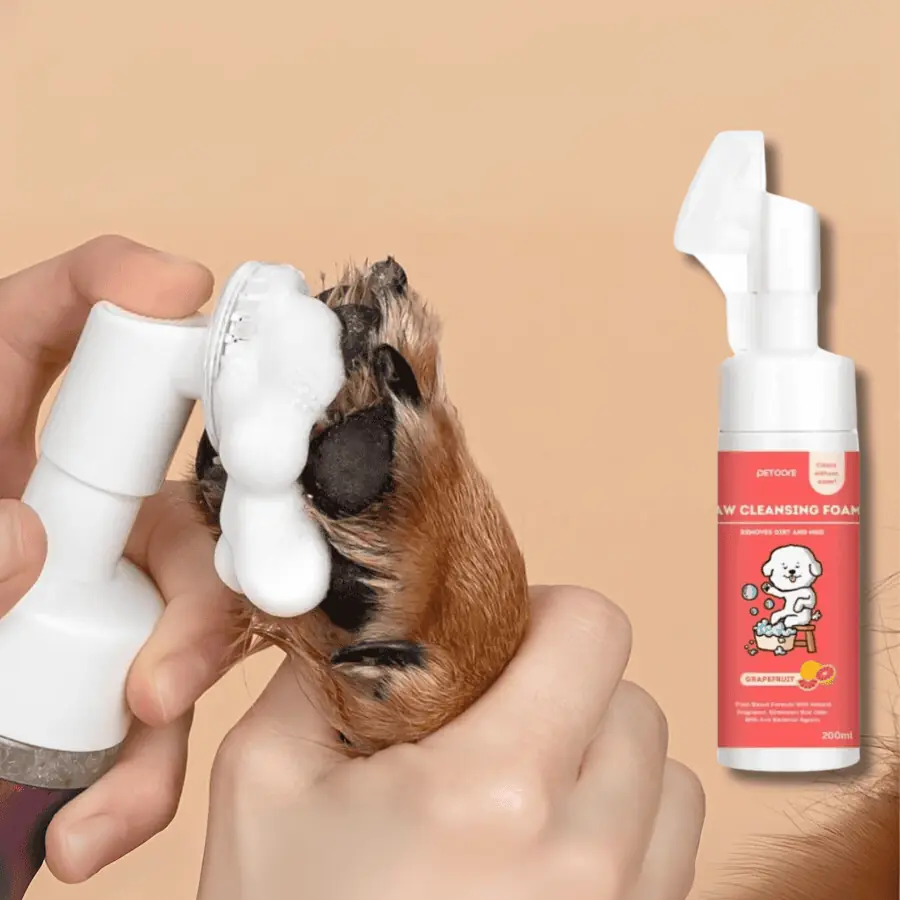 Limpia patas en espuma sin enjuague, con cepillo. Petcore 200ml