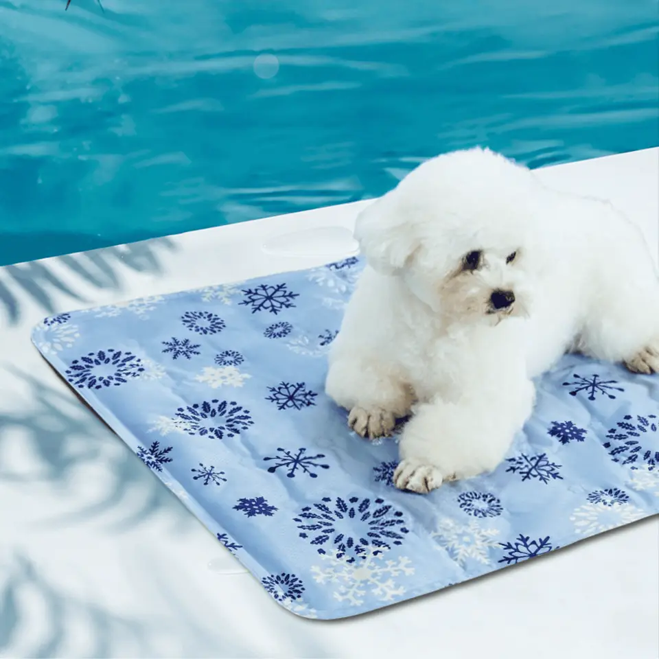 Colchoneta refrescante para verano. Cama mediana 50x60 cm (Varios diseños)