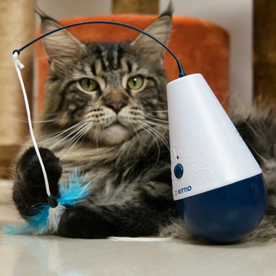 Juguete interactivo tentempié con movimiento para gatos Kittio, con plumas