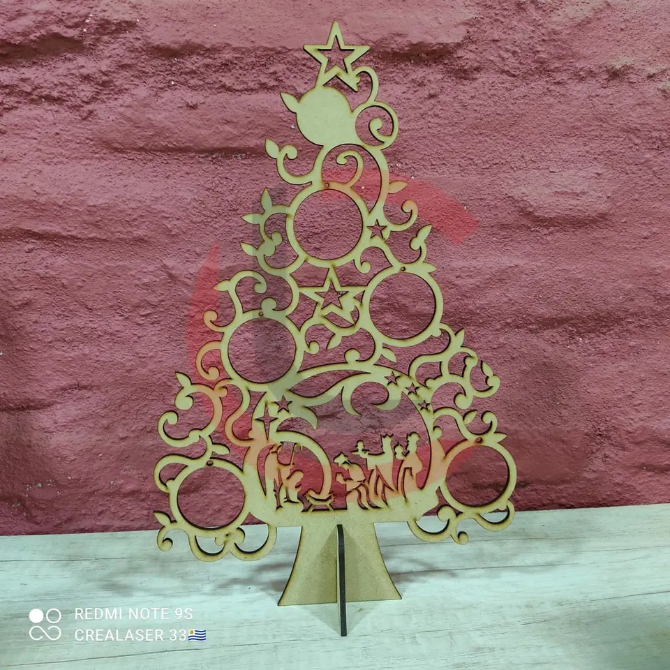 Árbol con pesebre