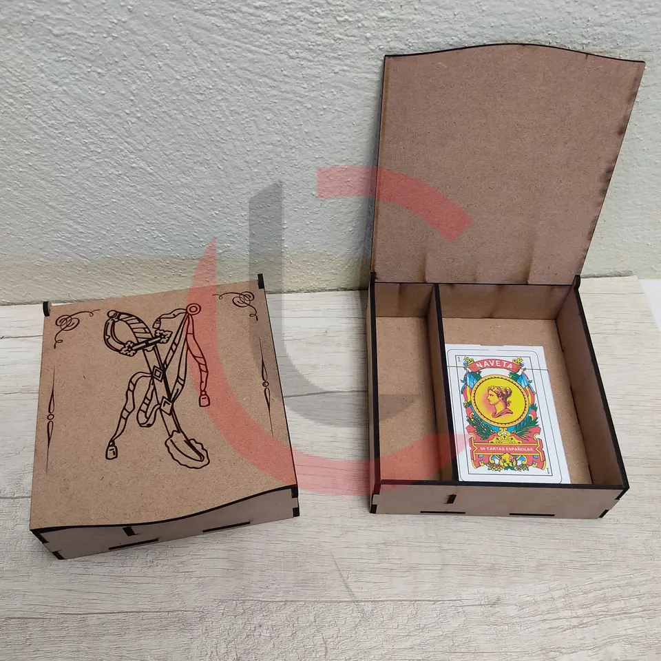 Caja para juego de cartas
