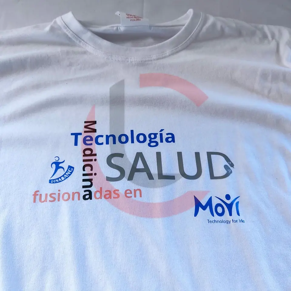 Remera algodón con vinilo textil