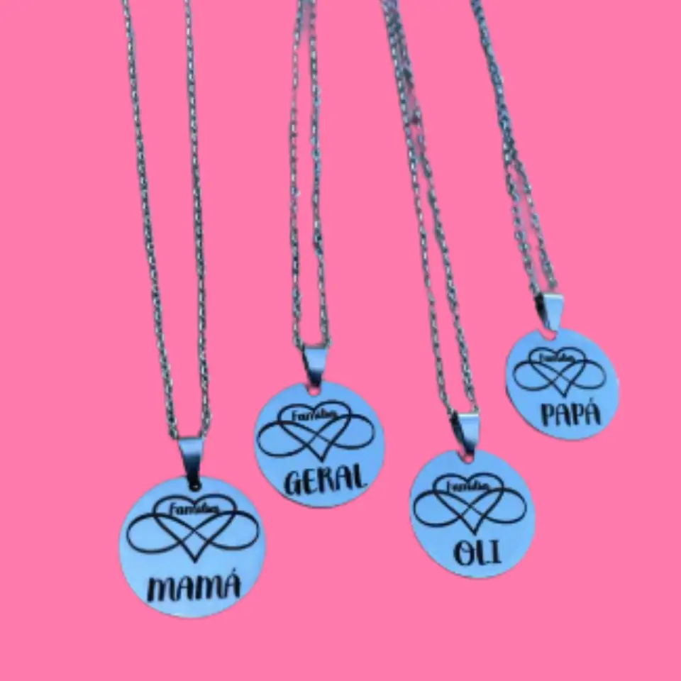 Dijes circulares personalizados con cadena