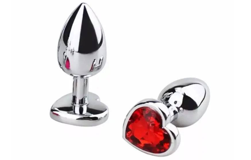 PLUG ACERO ENJOYADO CON PIEDRA FORMA CORAZON