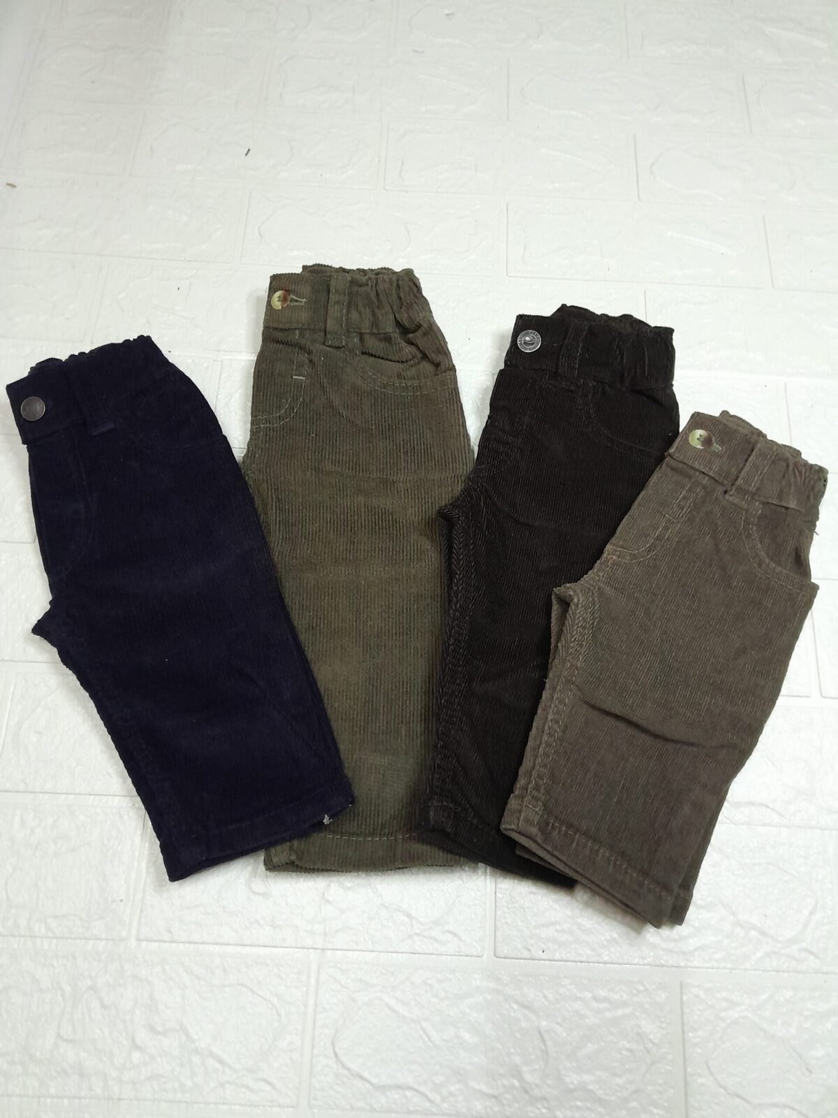 Pantalón pana bebé