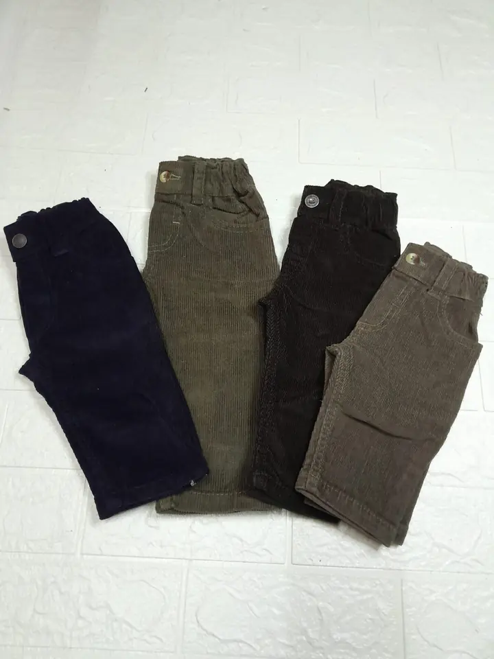 Pantalón pana bebé