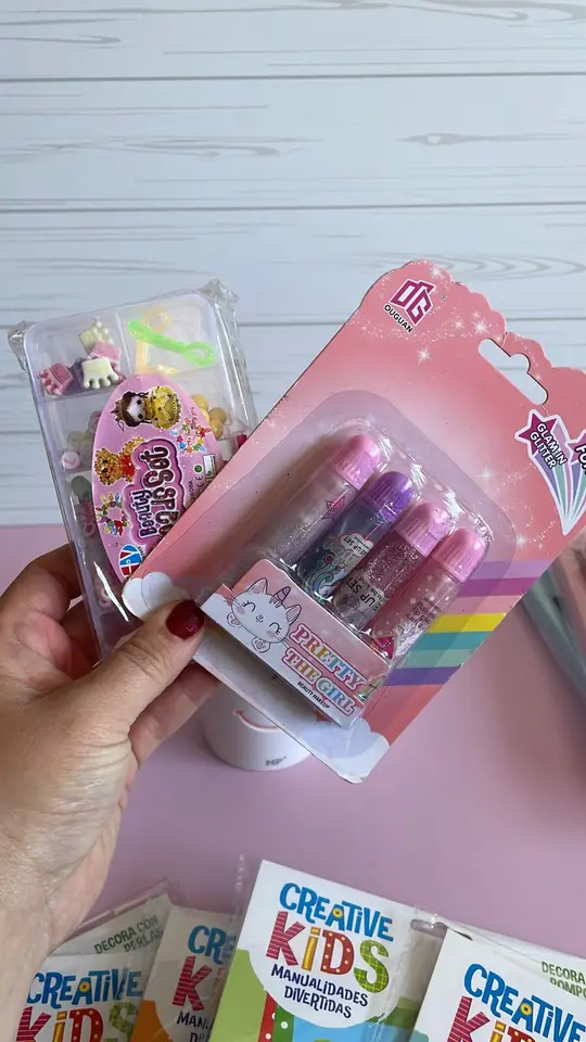 Pack de 4 brillos labiales + Cuencas