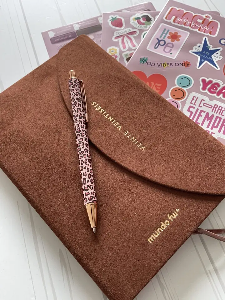 Agenda Semanal FW + Lapicera Animal Print
