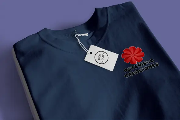 Remera azul marino de algodón