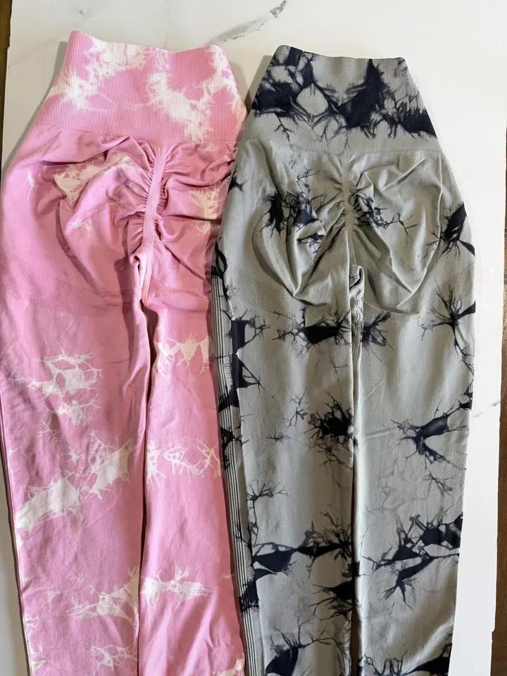 CALZA TIE  DYE • TALLE M•
