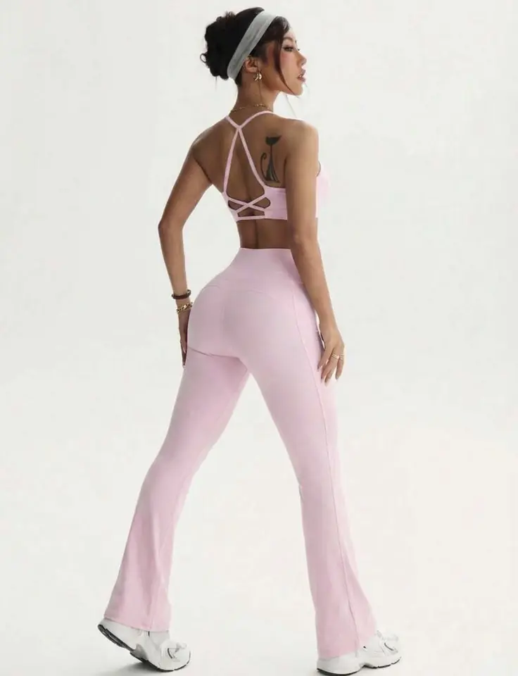 Conjunto rosado calidad premium. TALLE M•