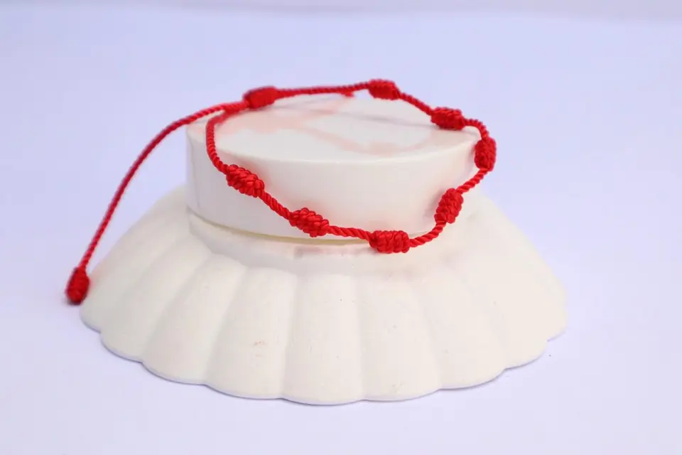 PULSERA 7 NUDOS ROJA