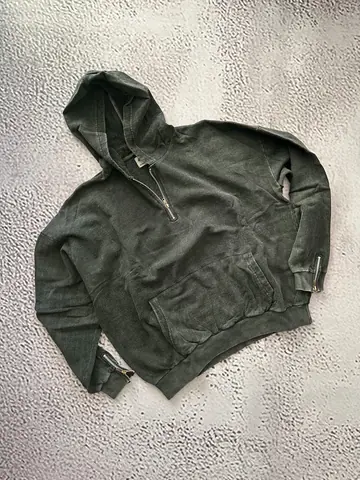 Hoodie con cierres