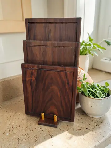 Set de tres tablas con soporte