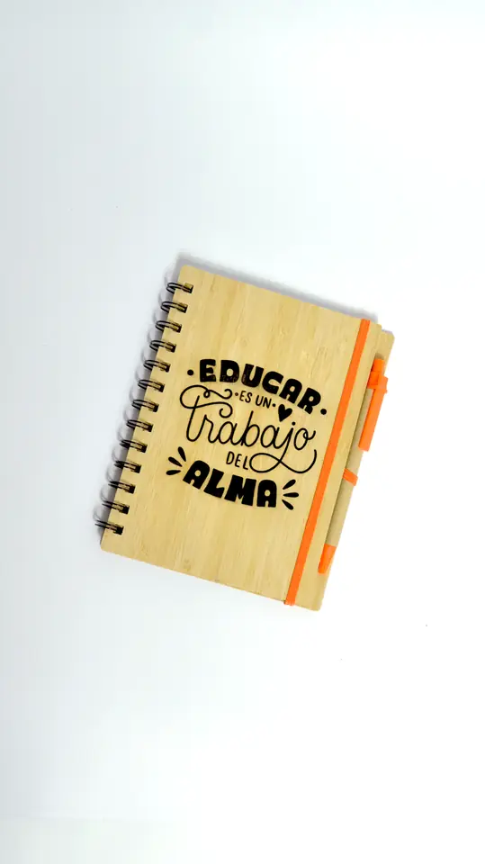 LIBRETA DE BAMBÚ
